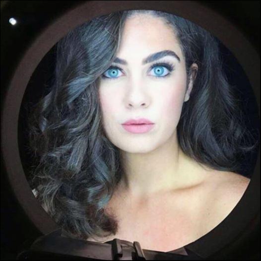 Las Vegas trade show model Carrie